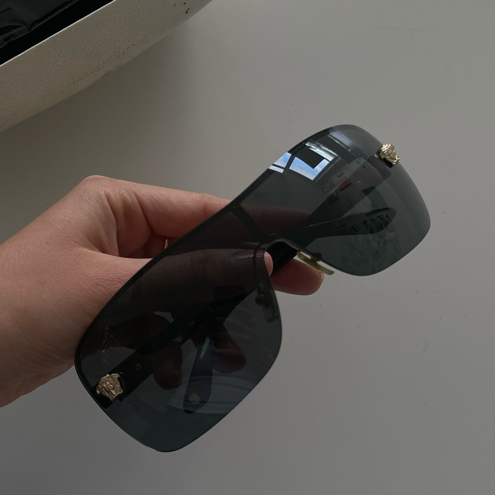 Authentic Versace Frameless Medusa Sunglasses 2119 1002/87 125